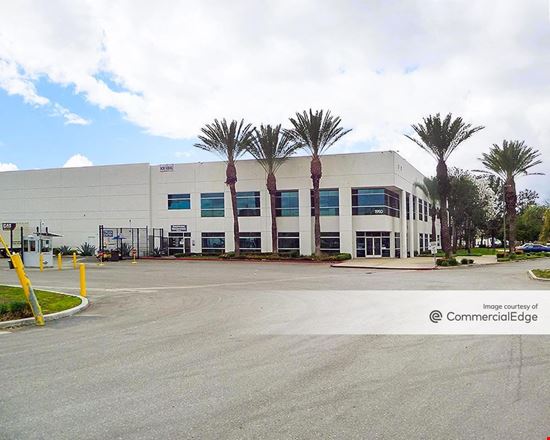 Preview of Industrial space for Rent at 1950 South Sterling Avenue