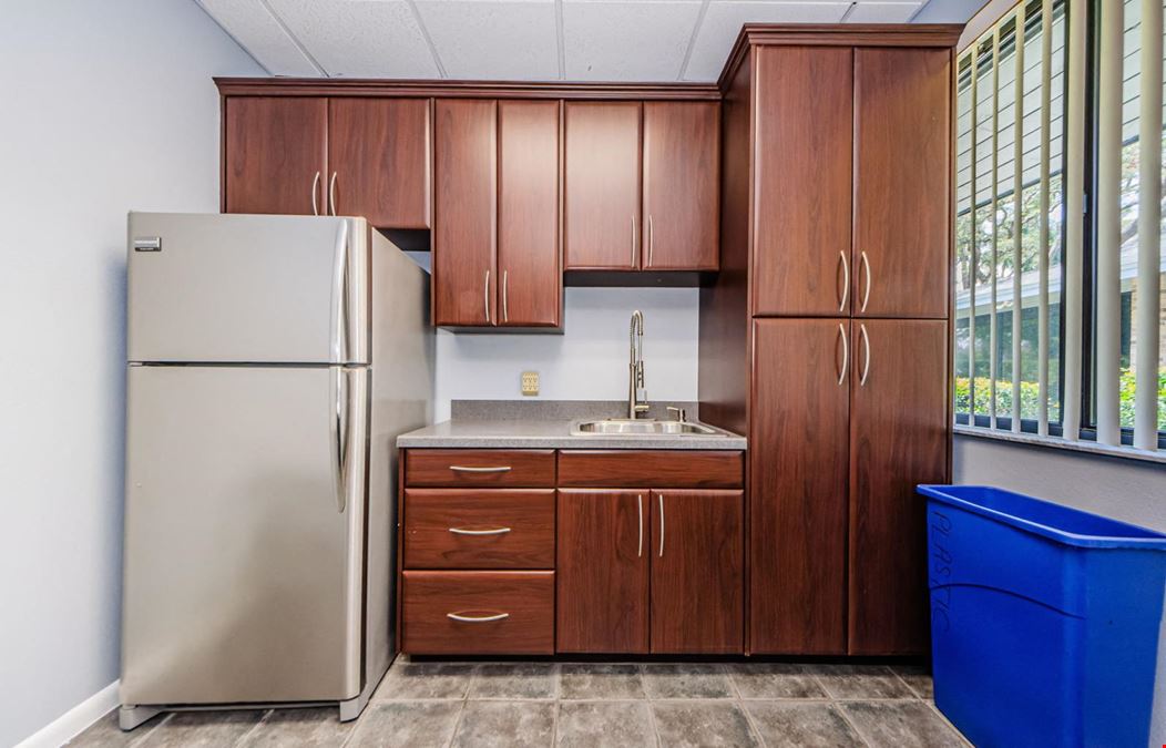 Stand-alone Medical or Professional Office Space in Safety Harbor, FL