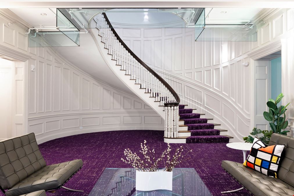 Maverick Suites