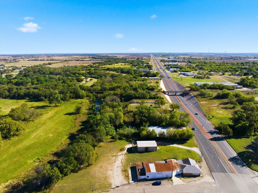 201 W Highway 84