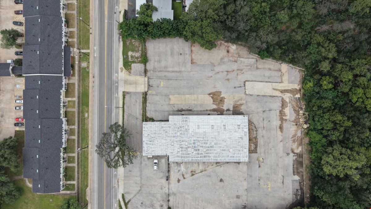 2900 Oak Springs Drive