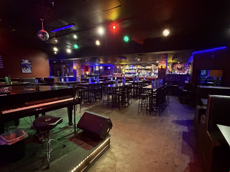 Ridler Piano Bar - Business