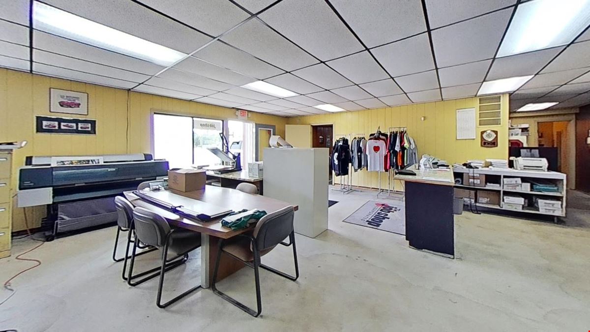 Office Warehouse Lansing For Sale