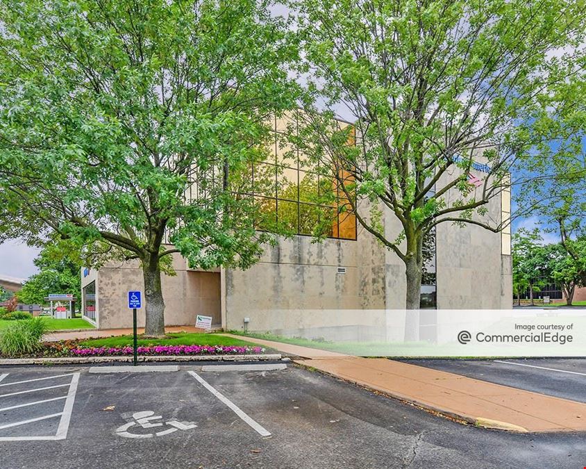2200 West Port Plaza Drive