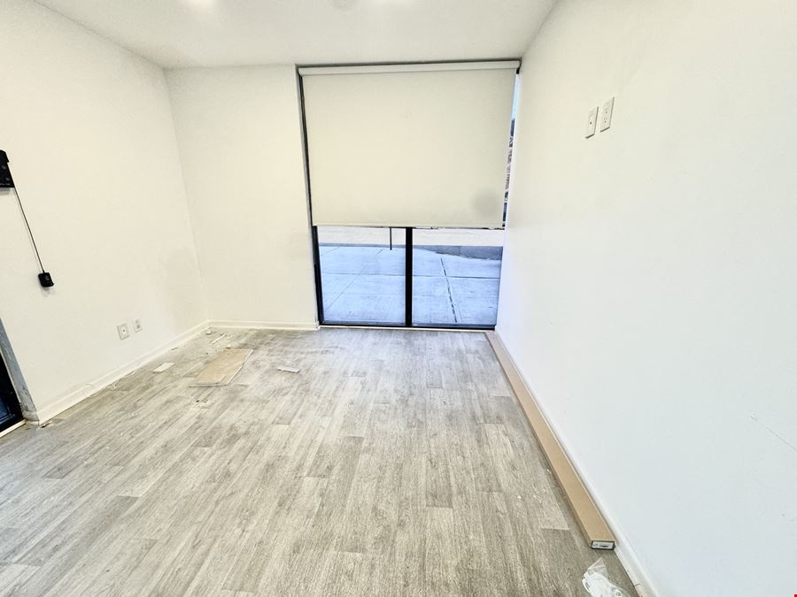 Retail space for lease in Long Island City - new building Approximately 3200 sq ft