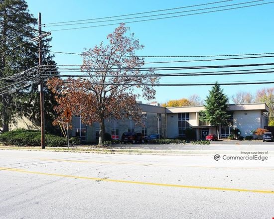 Preview of Industrial space for Rent at 1152 Marlkress Road