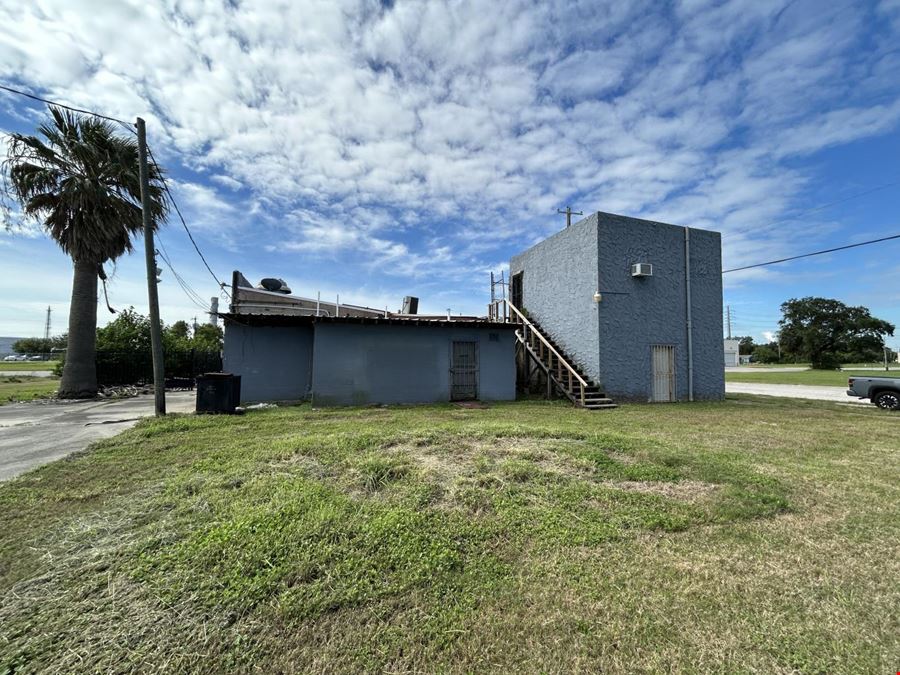 Cheap Retail! 330 Texas Ave (Texas City)