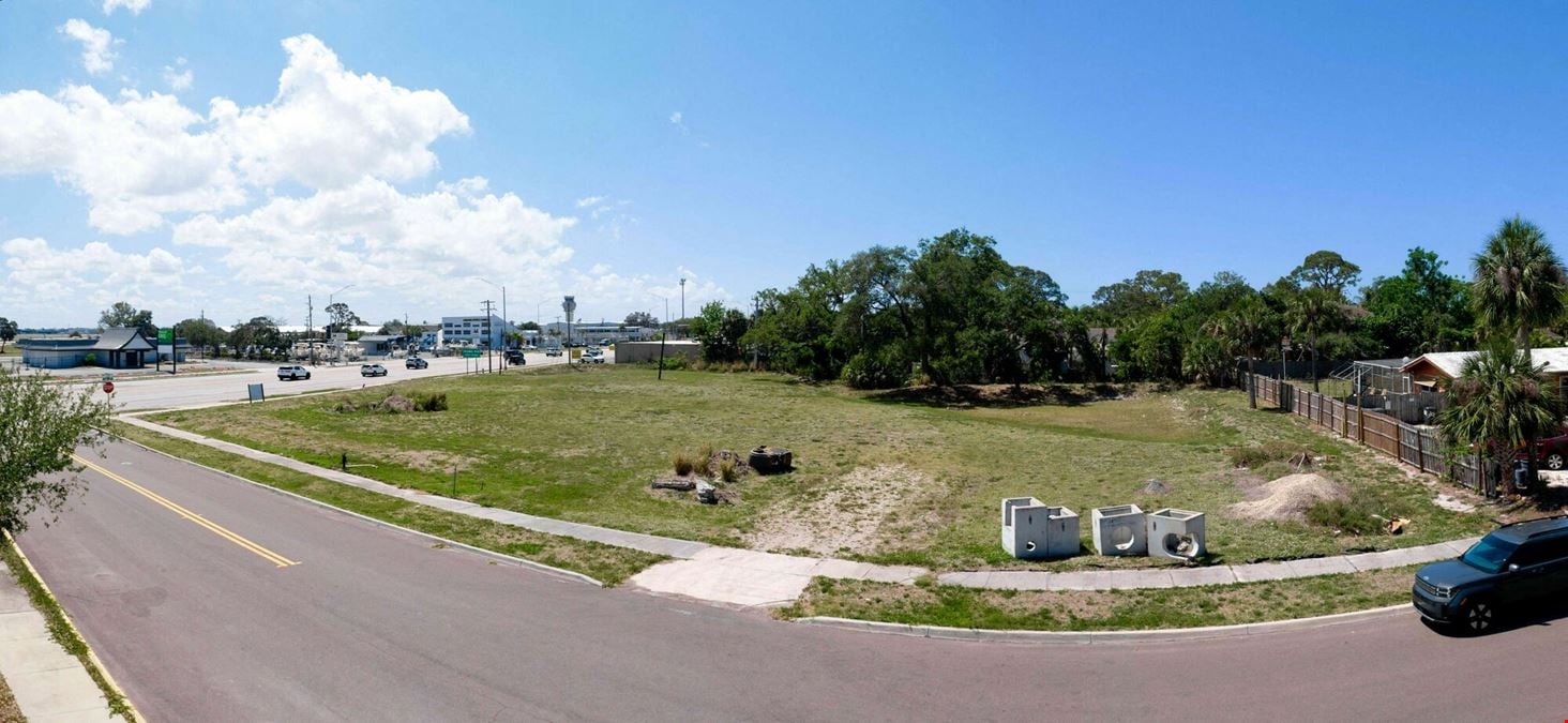 7972 N Tamiami Trl