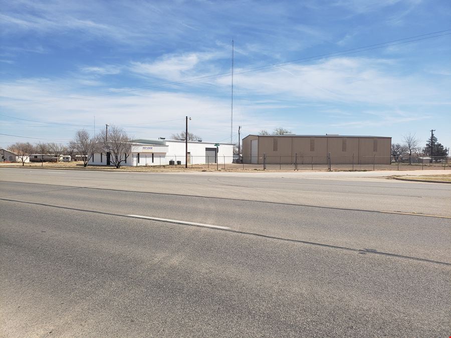 2 Warehouses on ±1 Acres - U.S. Hwy 62 Frontage
