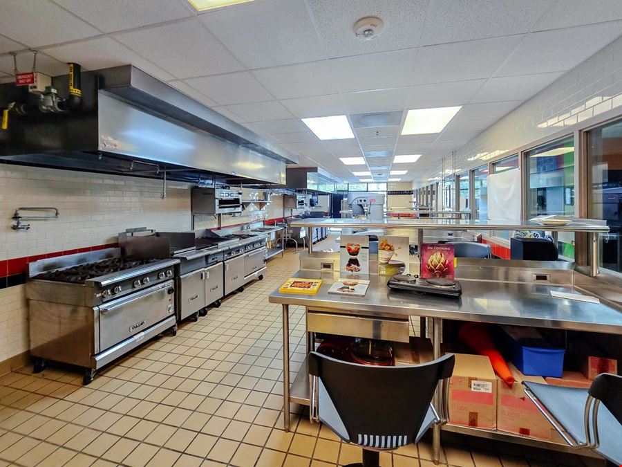  US Hwy 1 Turnkey Education Facility