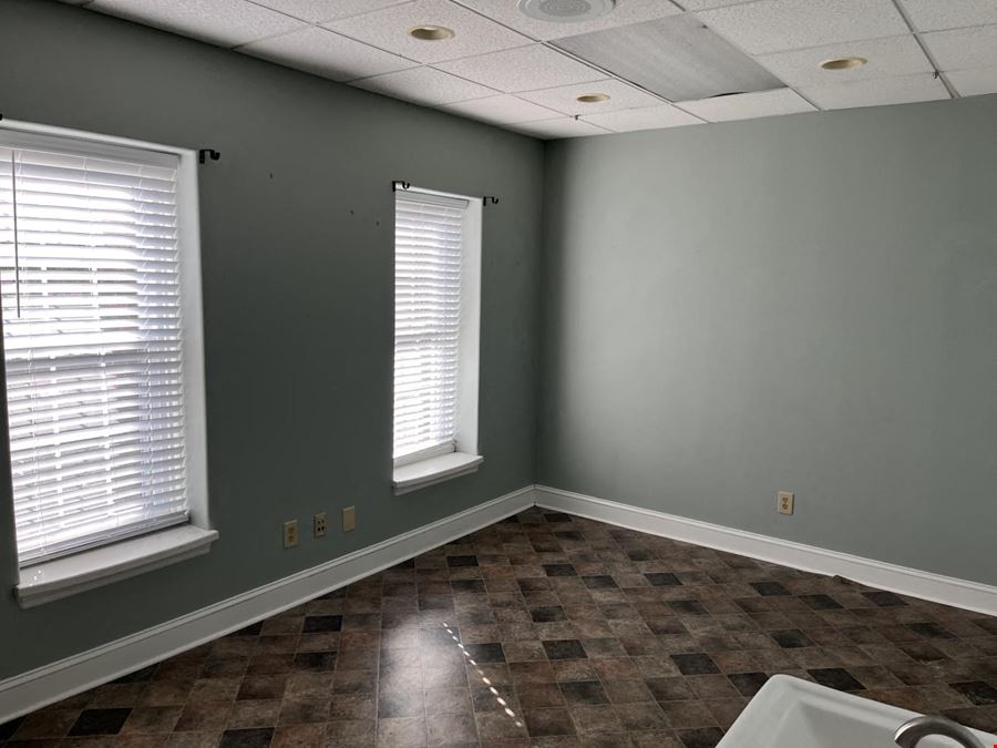 841 E Main Street