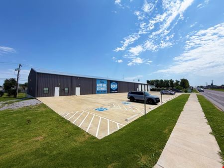 Preview of Industrial space for Rent at 113 N.E. 36TH STREET