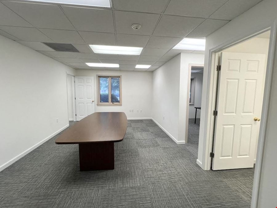 OFFICE | LEASE - 1242 W West Chester Pike