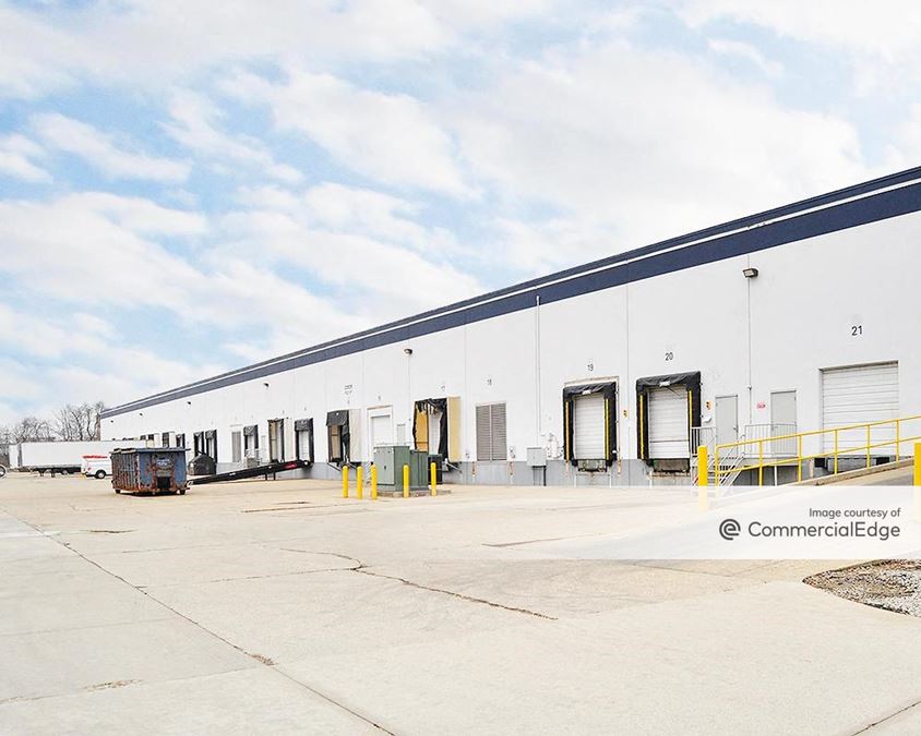 7107 & 7115 Industrial Road