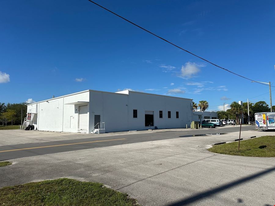 1102 S US Hwy 1