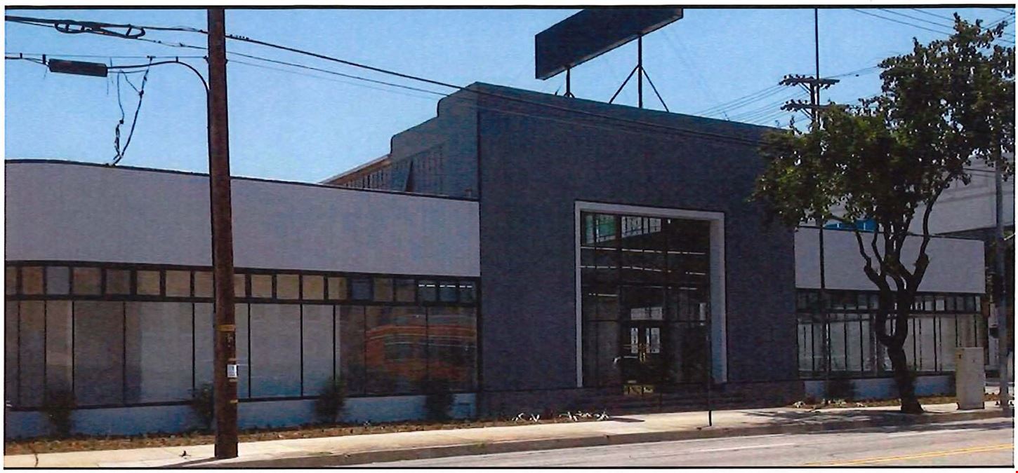3876 South Santa Fe Avenue
