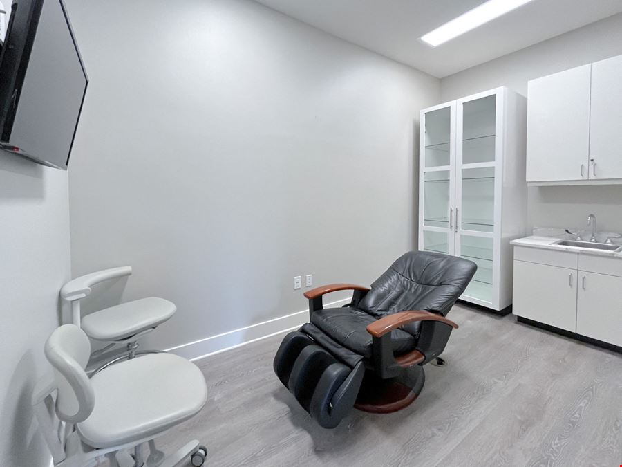 Medical Office Suite Sublease in Metro Office Park