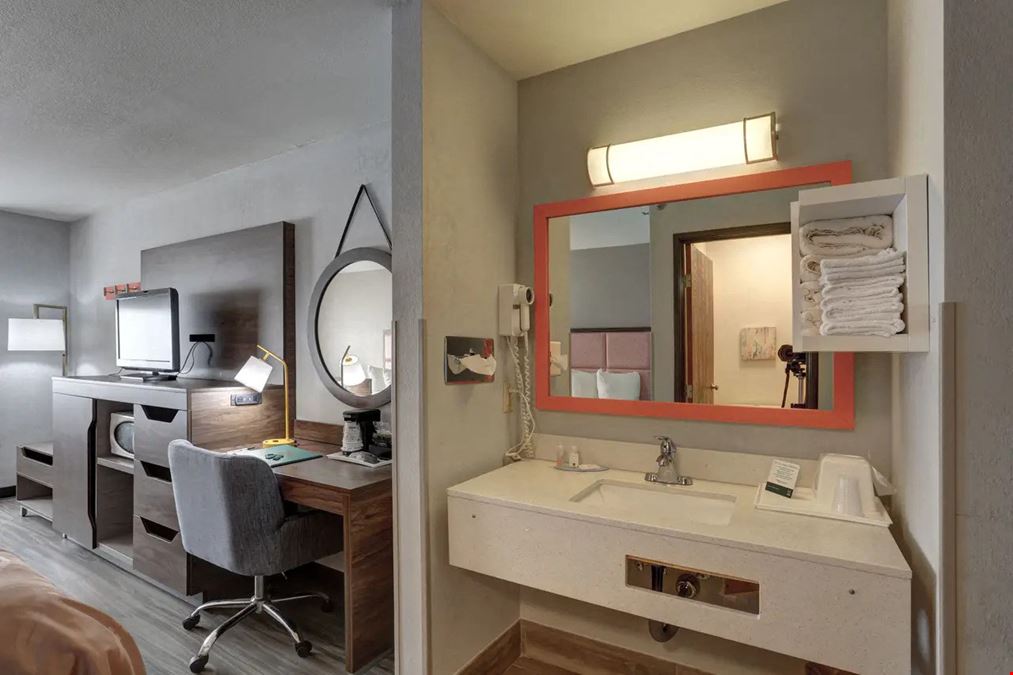 Quality Inn  Pierre