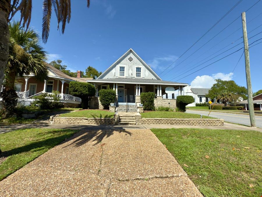 824 E La Rua Street, Pensacola, FL 32501