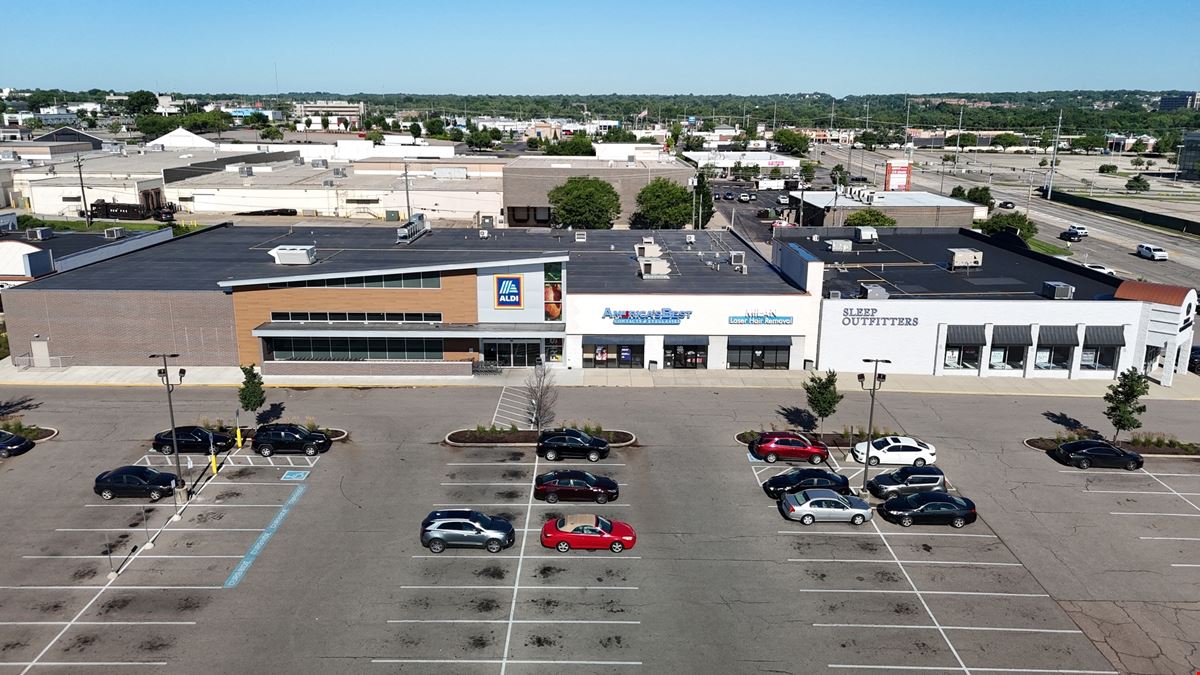 Springdale Plaza
