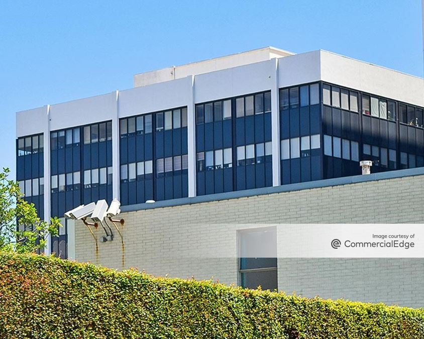 The Medical Centre of Santa Monica - 2021 Santa Monica Blvd