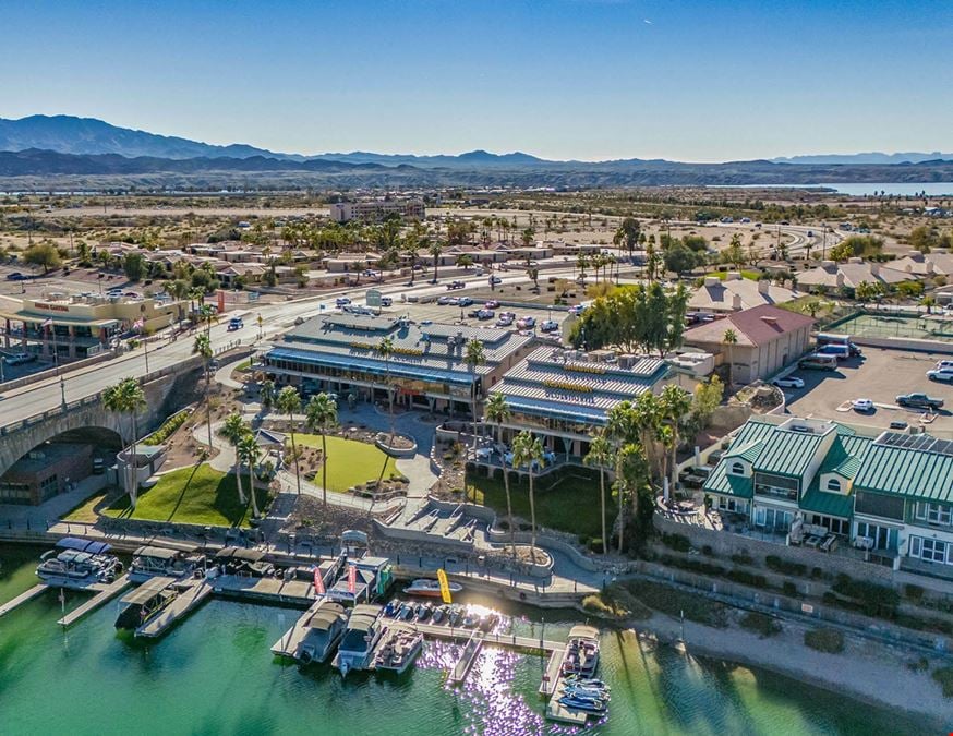 Island Mall at Lake Havasu’s London Bridge