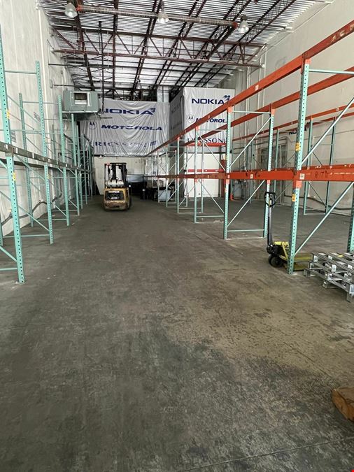 Miami Airport Center - Corner Office/Warehouse for Lease