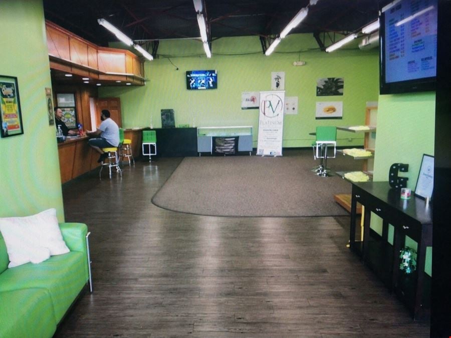408 S Center Rd