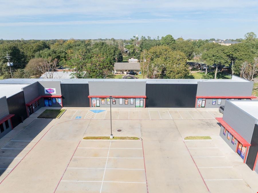 40190 Highway 290 Business - Waller Business Plaza