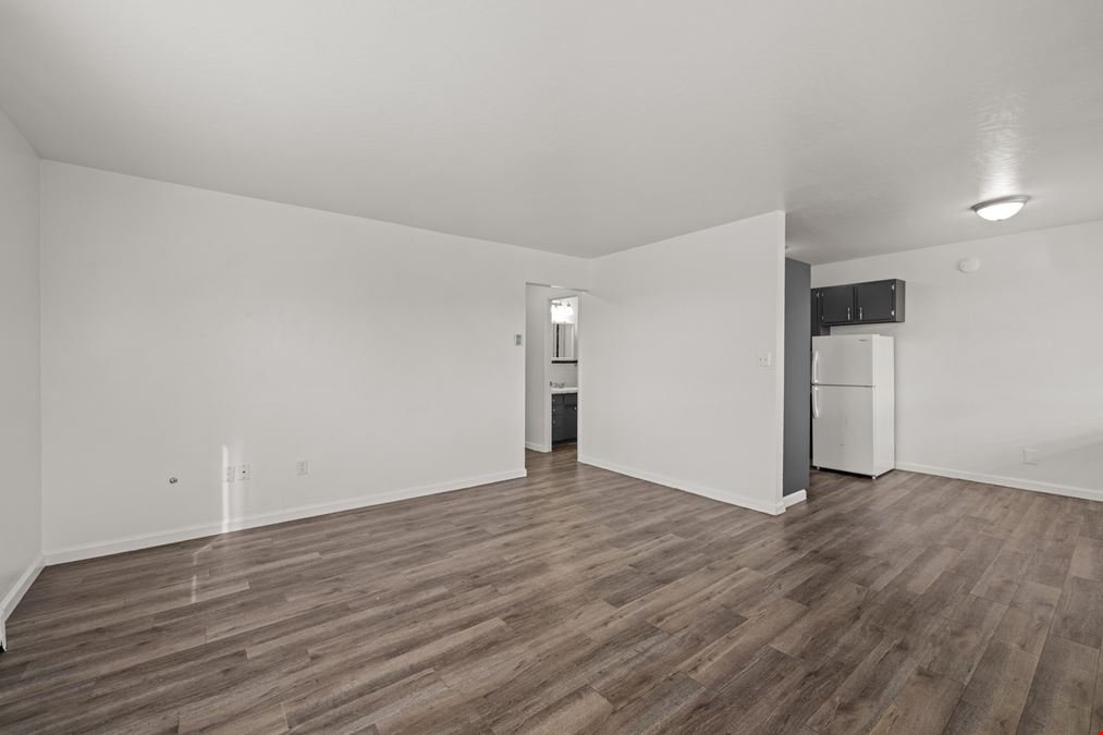 2459 W 11th Street