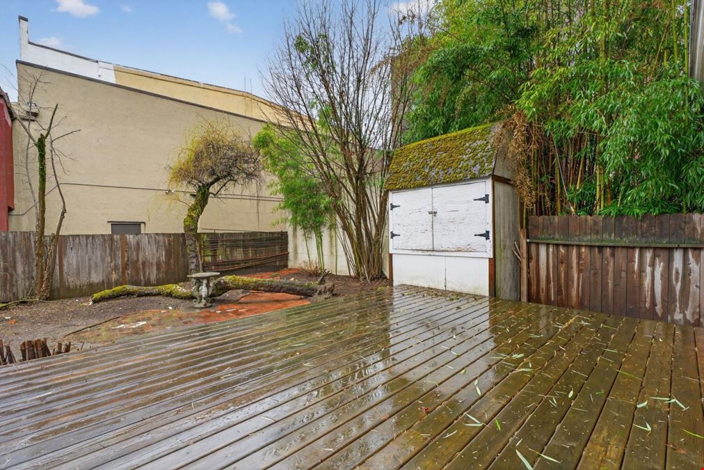 317 NE Sacramento St, Portland, OR 97212