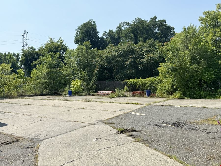 14 Kraft Ave.