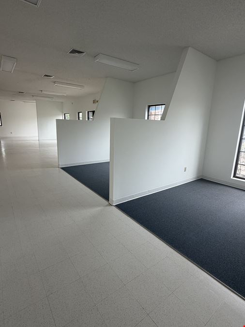Airport Business Center