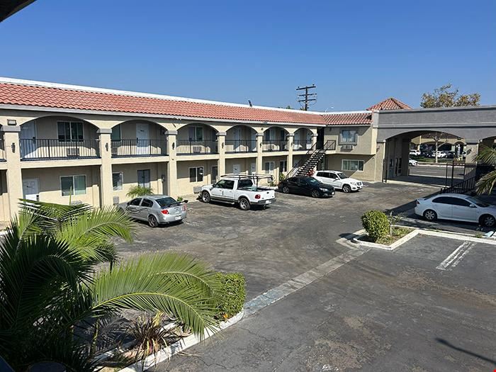 2205 Harbor Blvd - Costa Mesa, CA