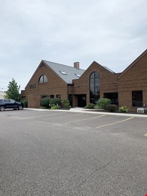 905 W Eisenhower Circle