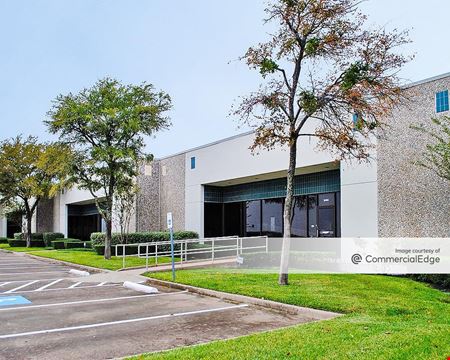 Preview of Commercial space for Rent at 2477 Merritt Drive