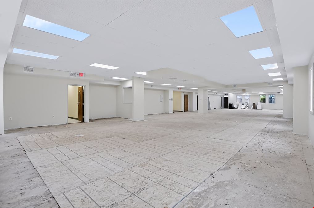 Stand Alone Office Building For Sale / For Lease