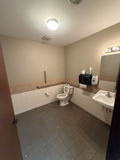 3606 E. Wellesley Ave