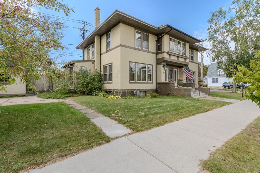 702 S 1st Ave