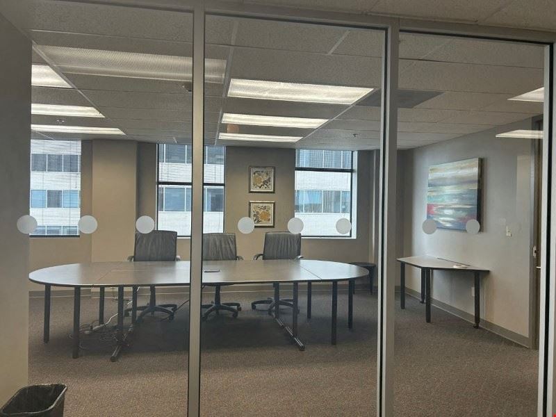 20 E 5th St - Thompson Building - Office