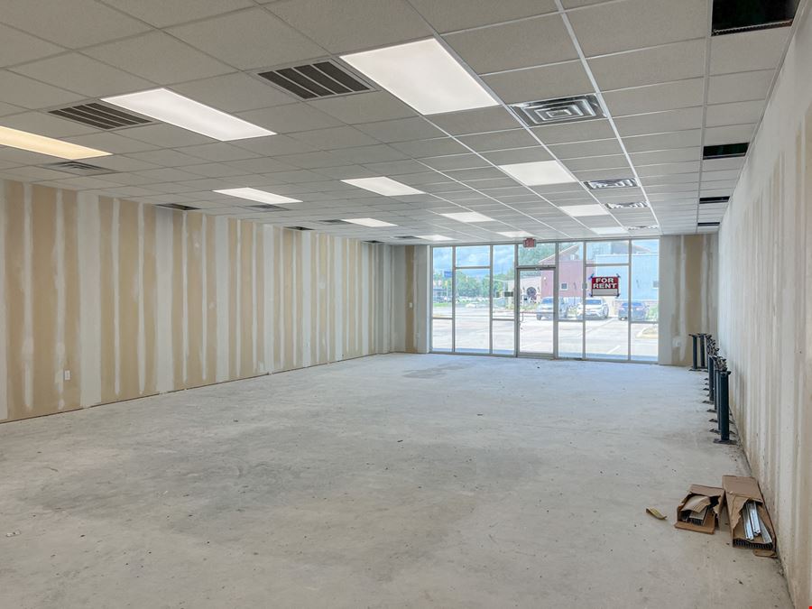 Office / Retail Suites Near Walmart and Sam’s Club