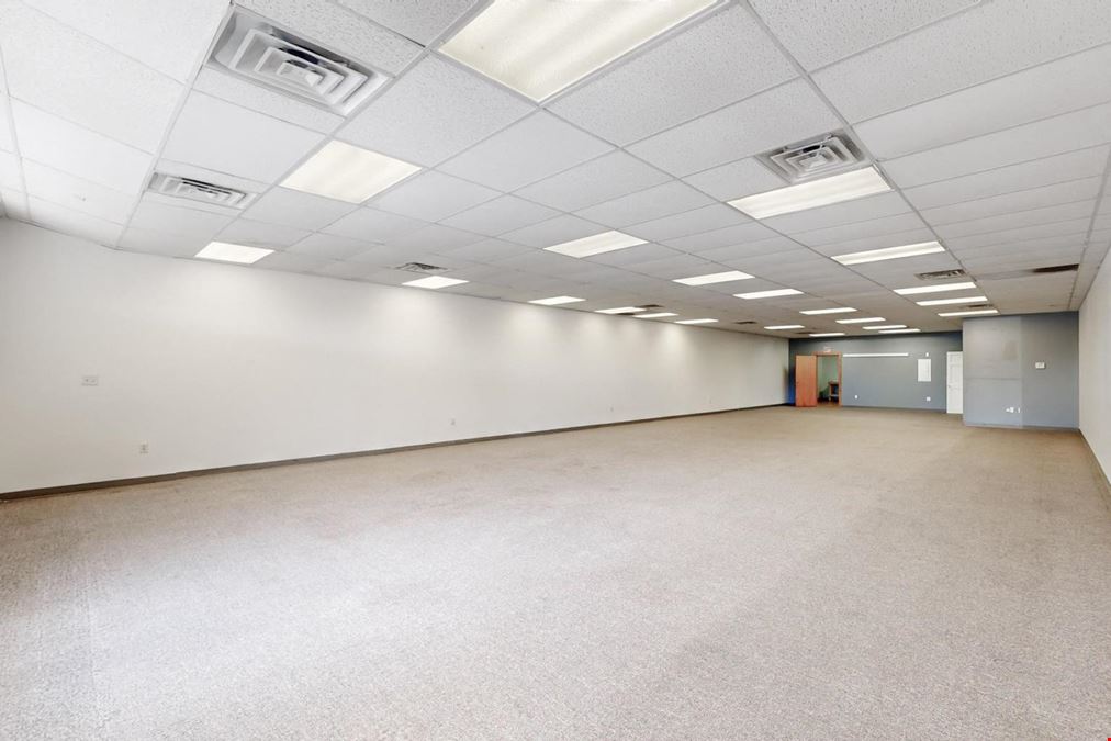 Below Market Retail Space for Lease!