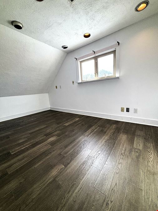 978 Washington Street, retail / office lease