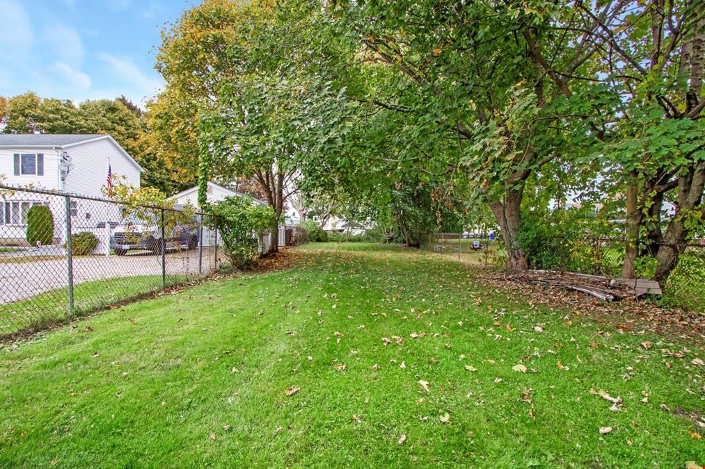 366 Wood Street, Bristol RI 02809