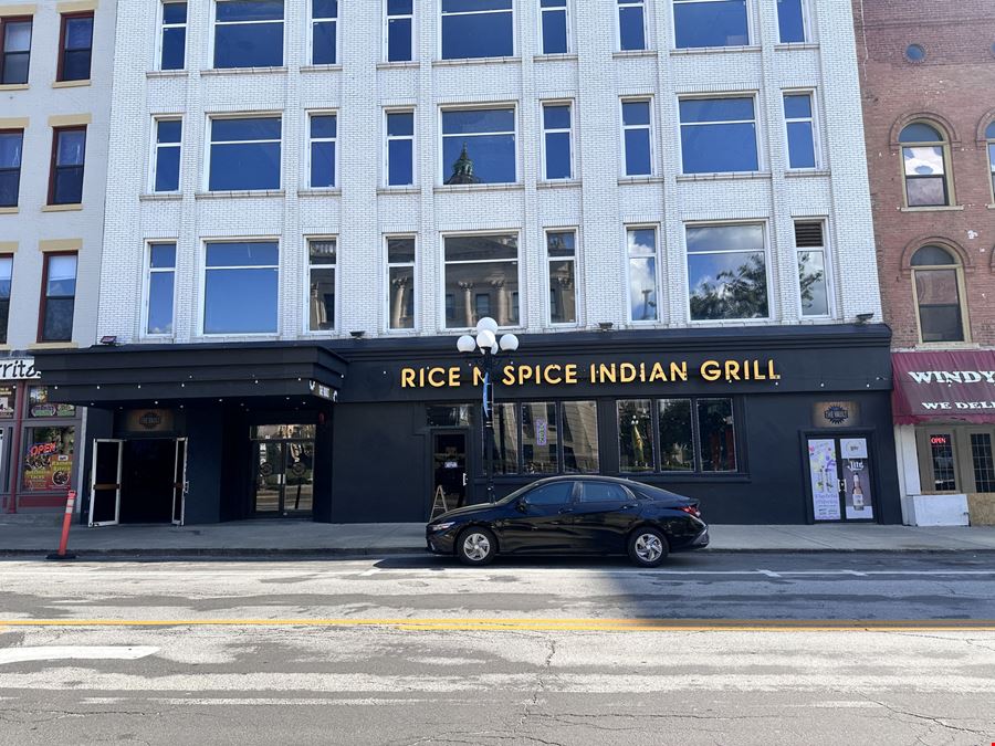 110 W Washington St