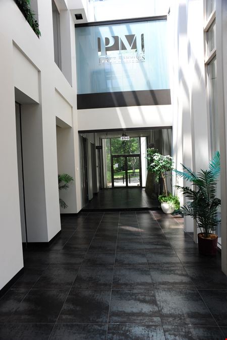 8000 Ravines Edge, Columbus - Sublease