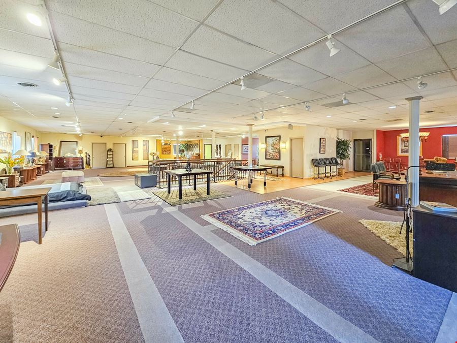 Retail Building for Lease