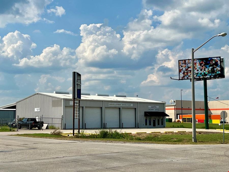 High Traffic Corner with Shop in Houma
