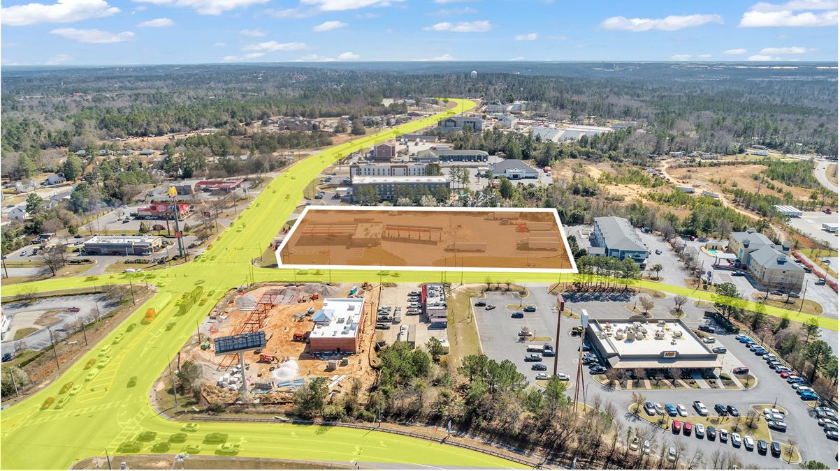 ±3.94 AC Signalized Corner