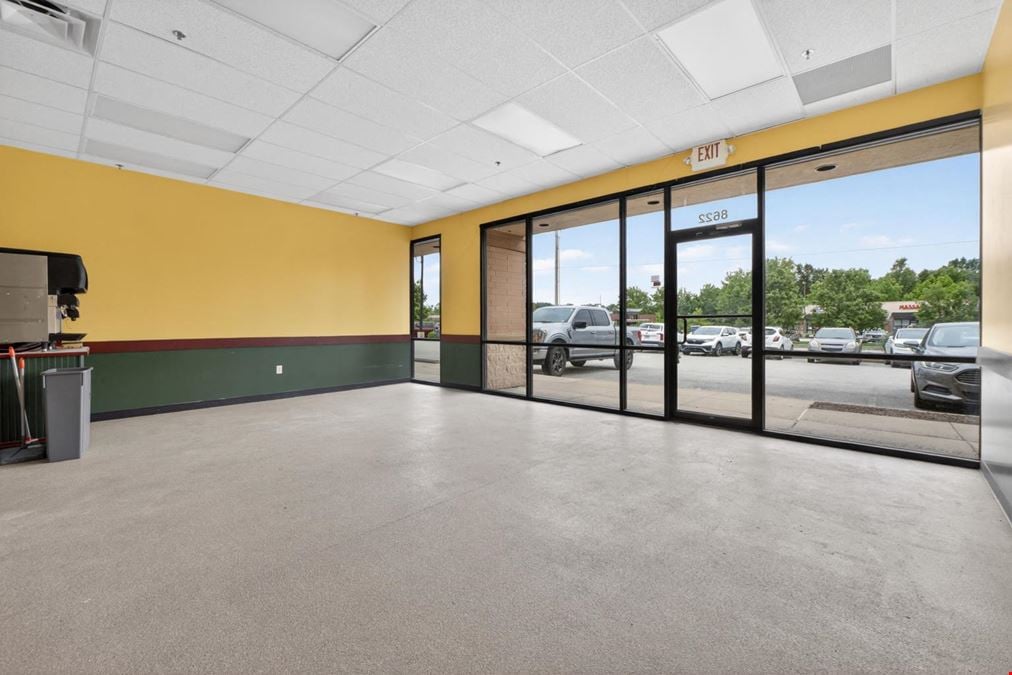 Woodlawn Plaza